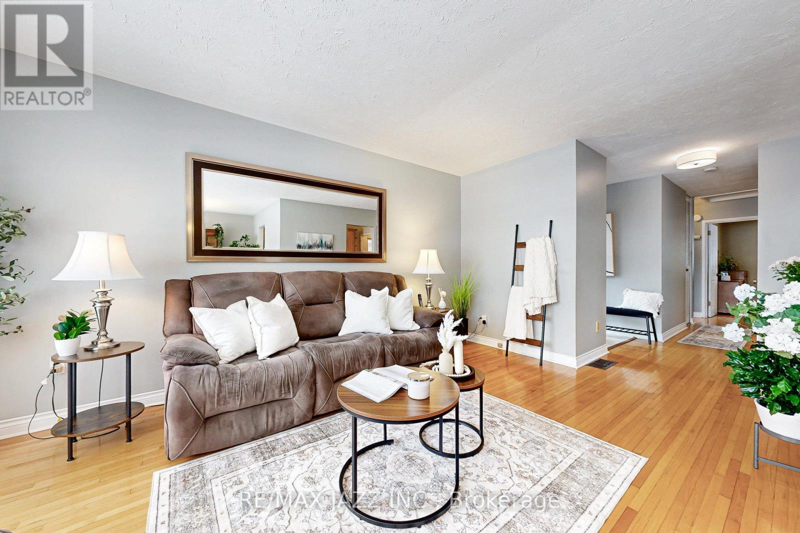 807 Annes Street, Whitby, Ontario  L1N 5K6 - Photo 11 - E12636588