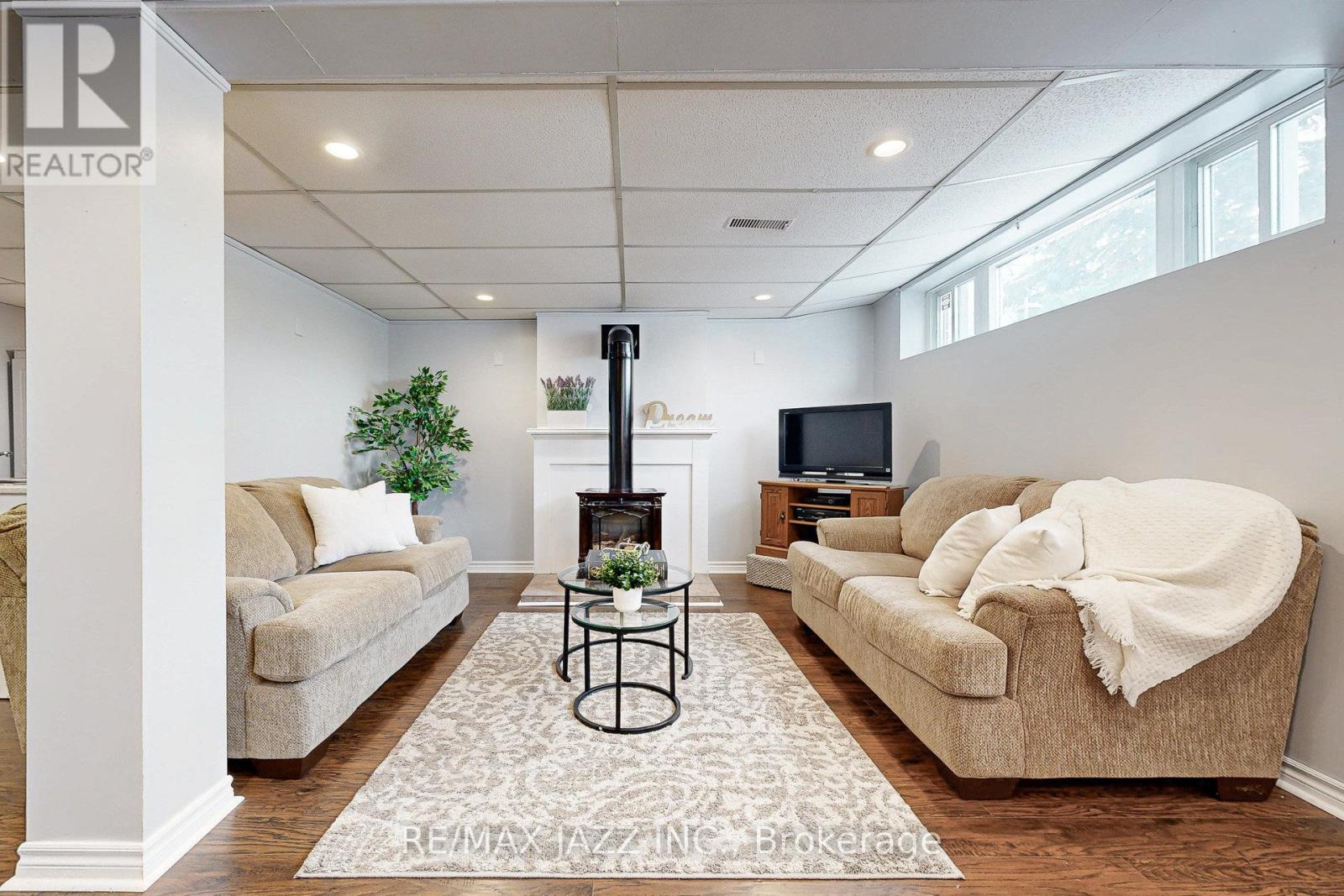 807 Annes Street, Whitby, Ontario  L1N 5K6 - Photo 34 - E12636588