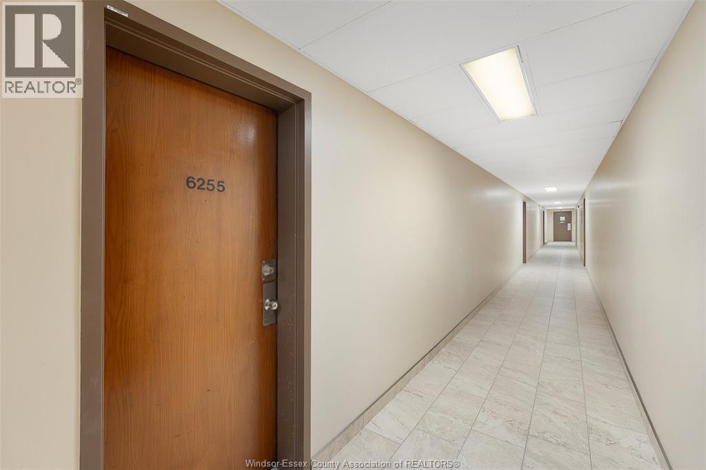 6255 Thornberry Crescent Unit# 272, Windsor, Ontario N8T 3A5 - Photo 3 - 25031753