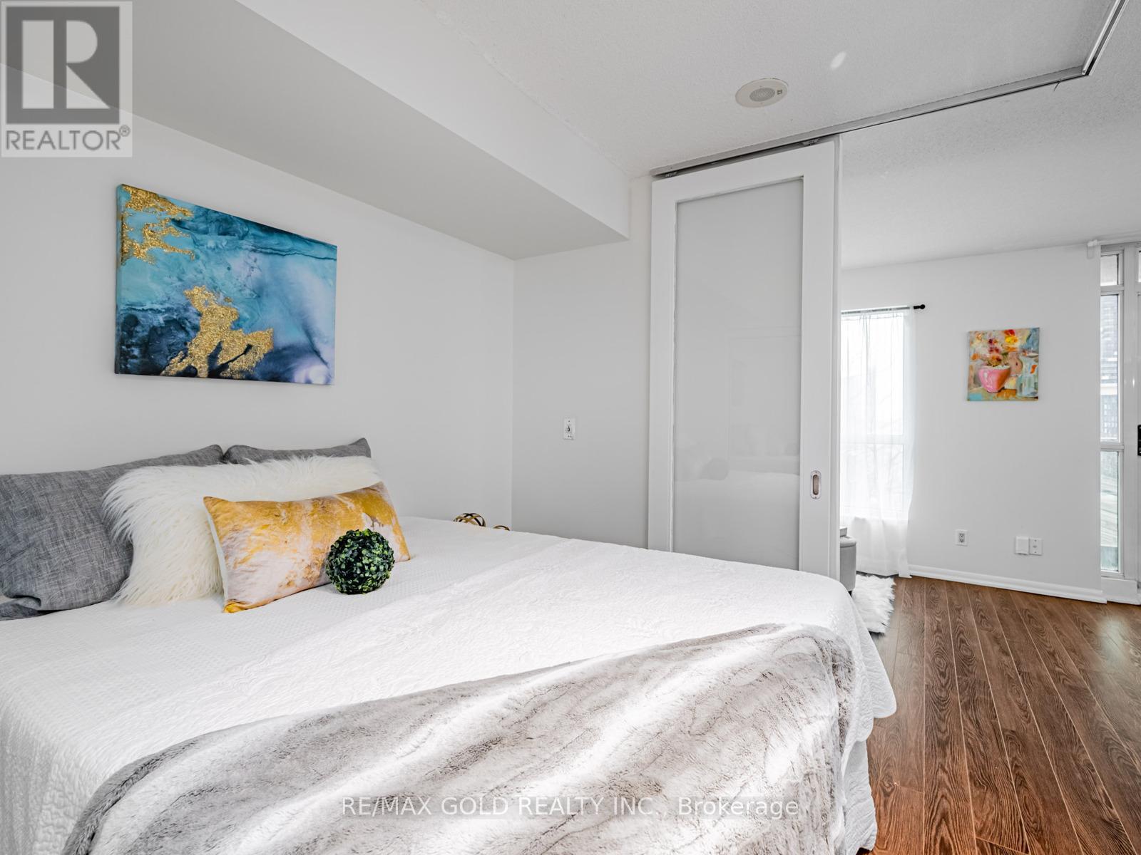 906 - 18 Yonge Street, Toronto, Ontario M5E 1R4 - Photo 15 - C12638222