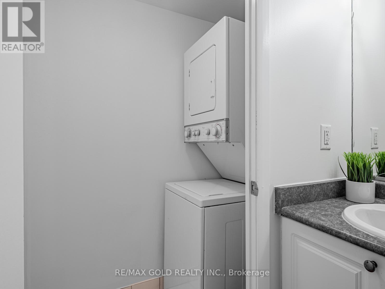 906 - 18 Yonge Street, Toronto, Ontario M5E 1R4 - Photo 18 - C12638222