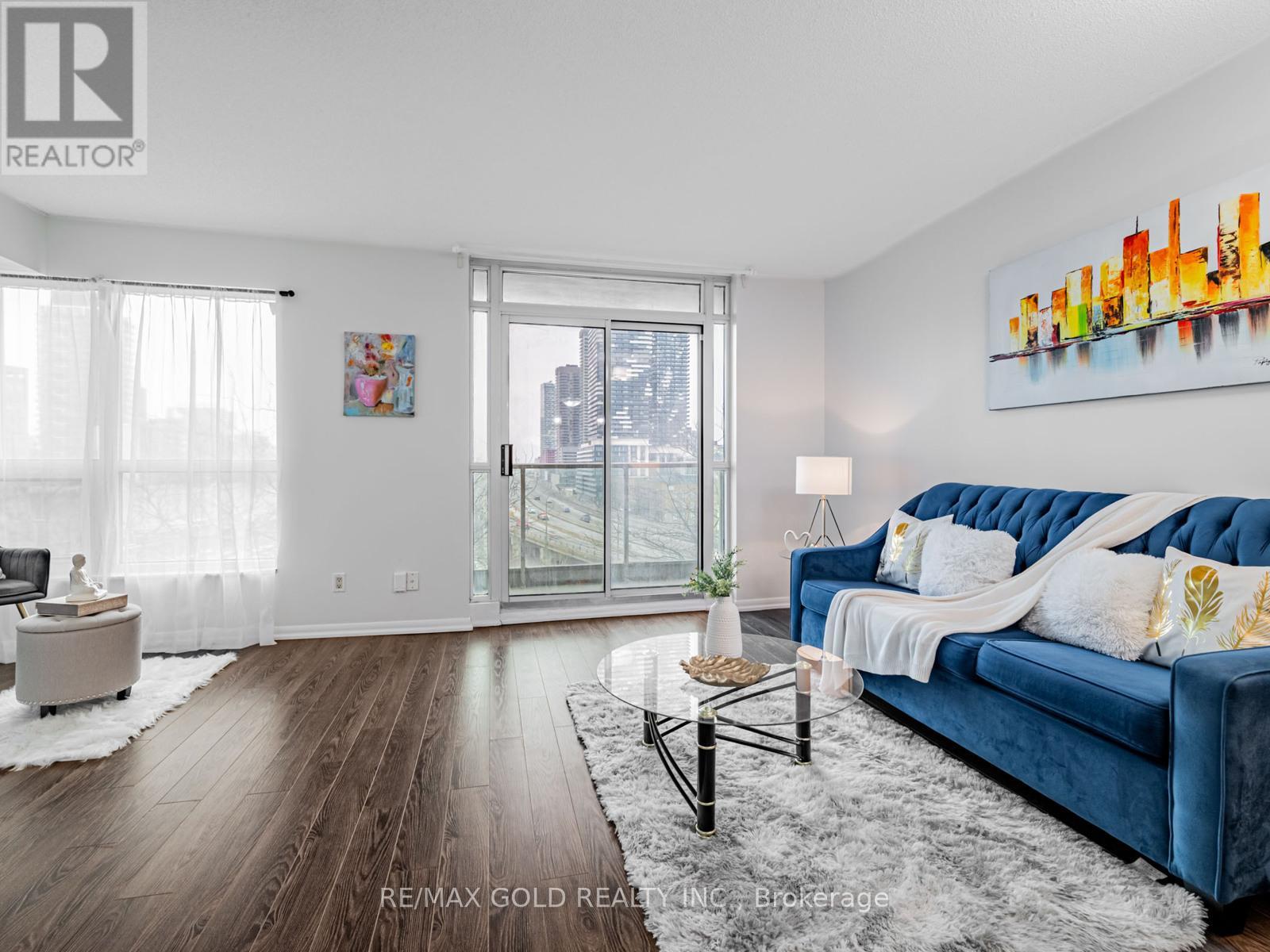 906 - 18 Yonge Street, Toronto, Ontario M5E 1R4 - Photo 2 - C12638222