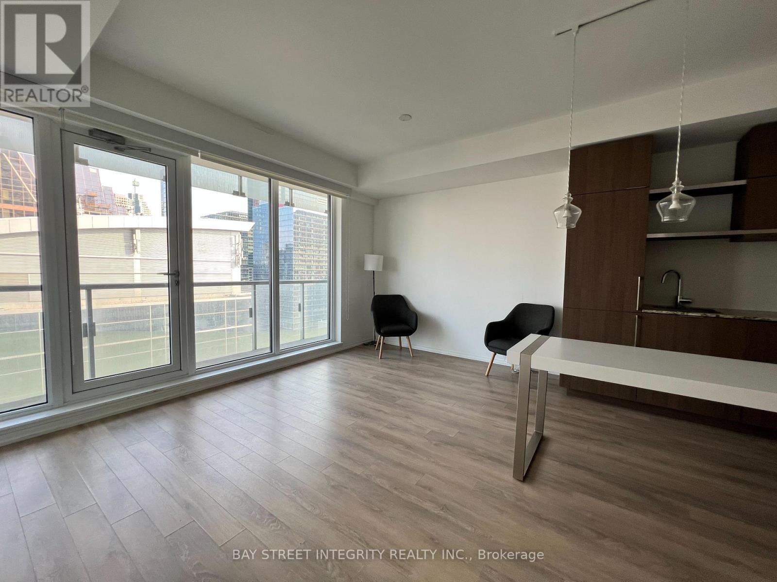 2406 - 197 Yonge Street, Toronto, Ontario  M5B 1M4 - Photo 3 - C12638272