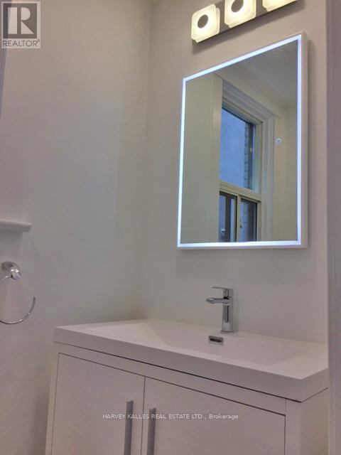 1 - 734 St Clair Avenue W, Toronto, Ontario  M6E 3H3 - Photo 12 - C12638300