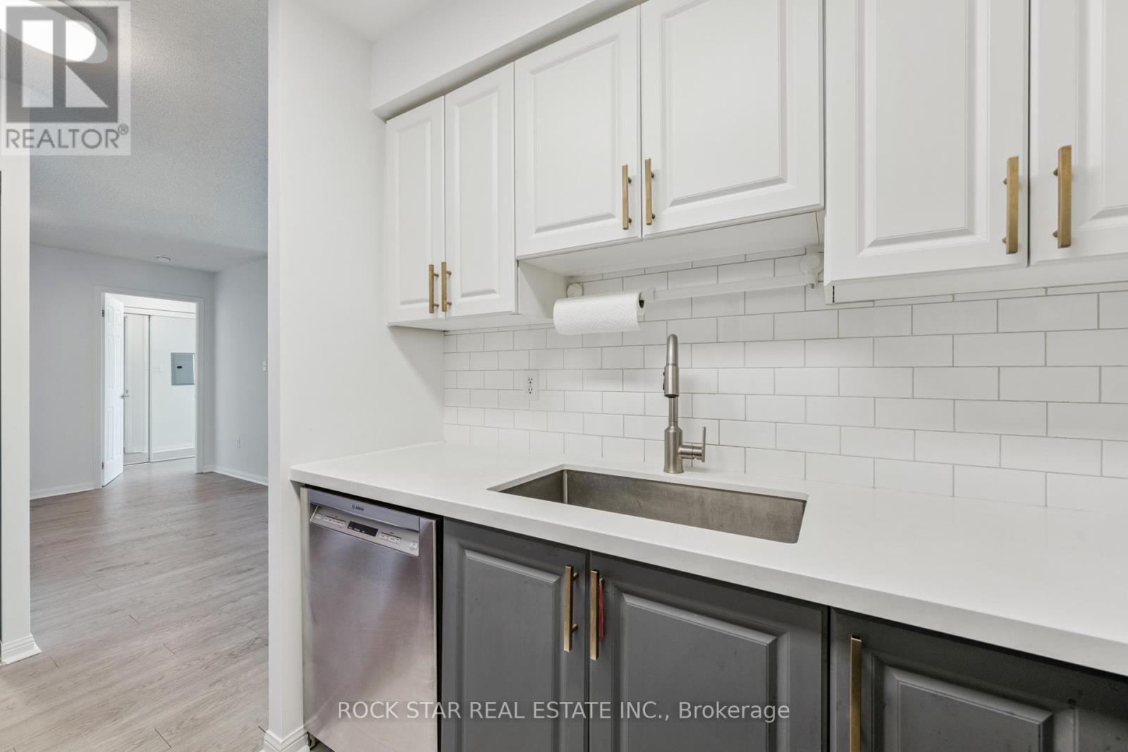 508 - 23 Lorraine Drive, Toronto, Ontario  M2N 6Z6 - Photo 16 - C12638324