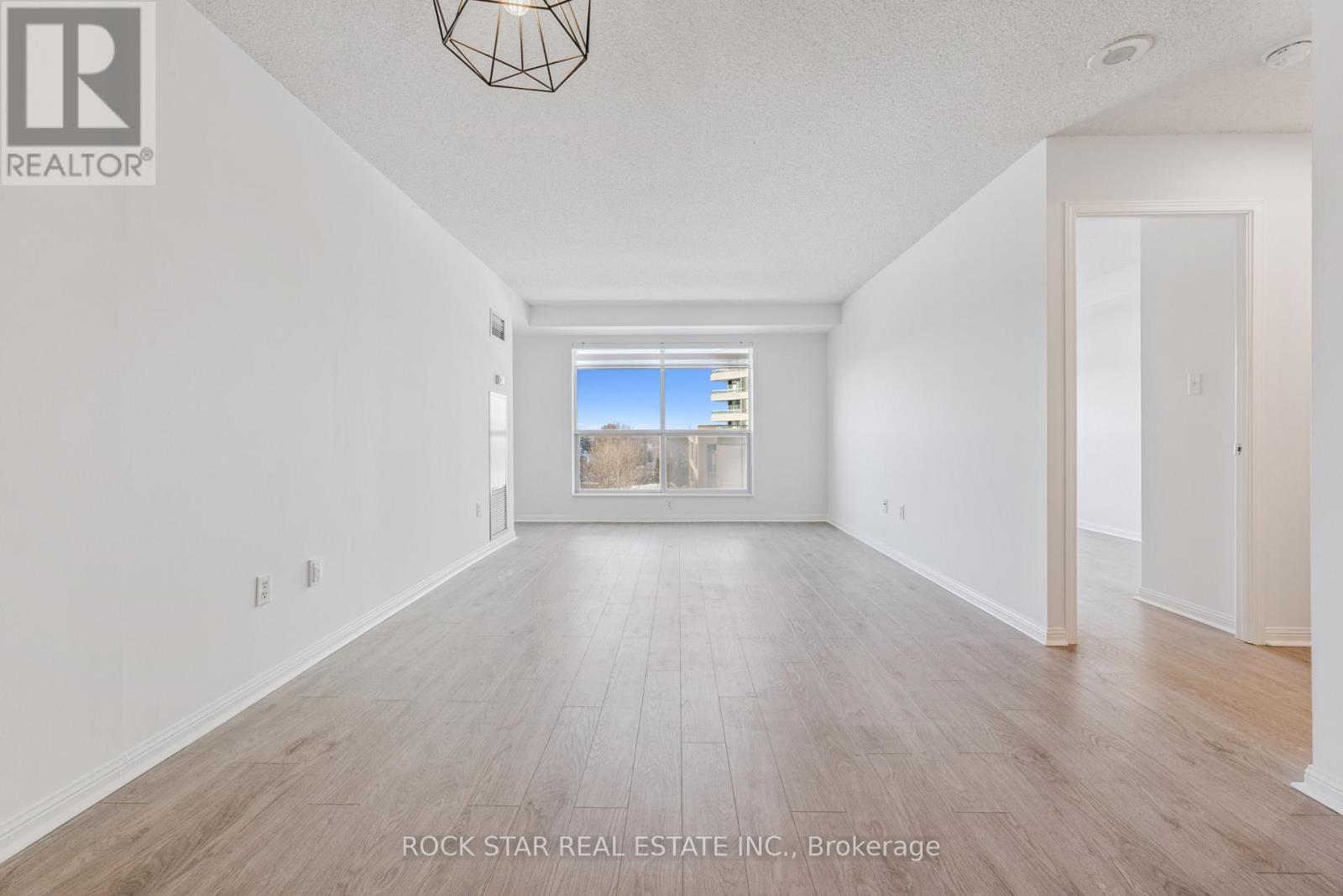 508 - 23 Lorraine Drive, Toronto, Ontario  M2N 6Z6 - Photo 8 - C12638324