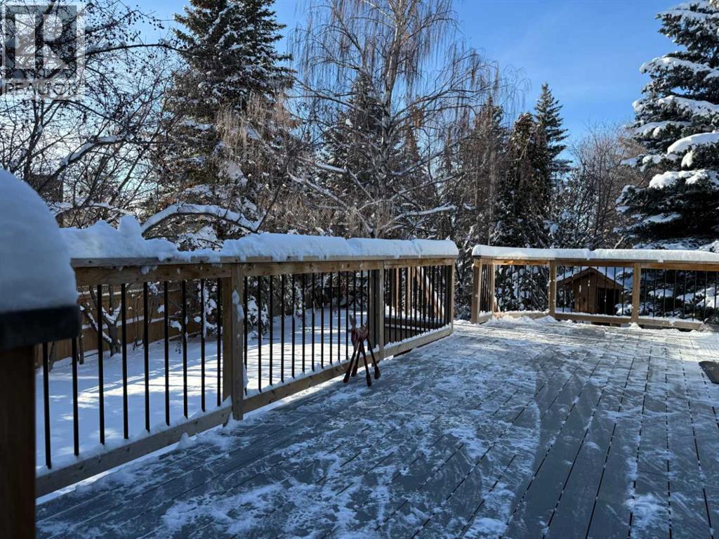 119 Pump Hill Bay Sw, Calgary, Alberta  T2V 4L6 - Photo 33 - A2253037