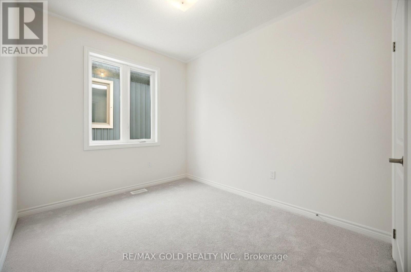 251 Wilcox Drive, Clearview, Ontario  L0M 1S0 - Photo 11 - S12632252