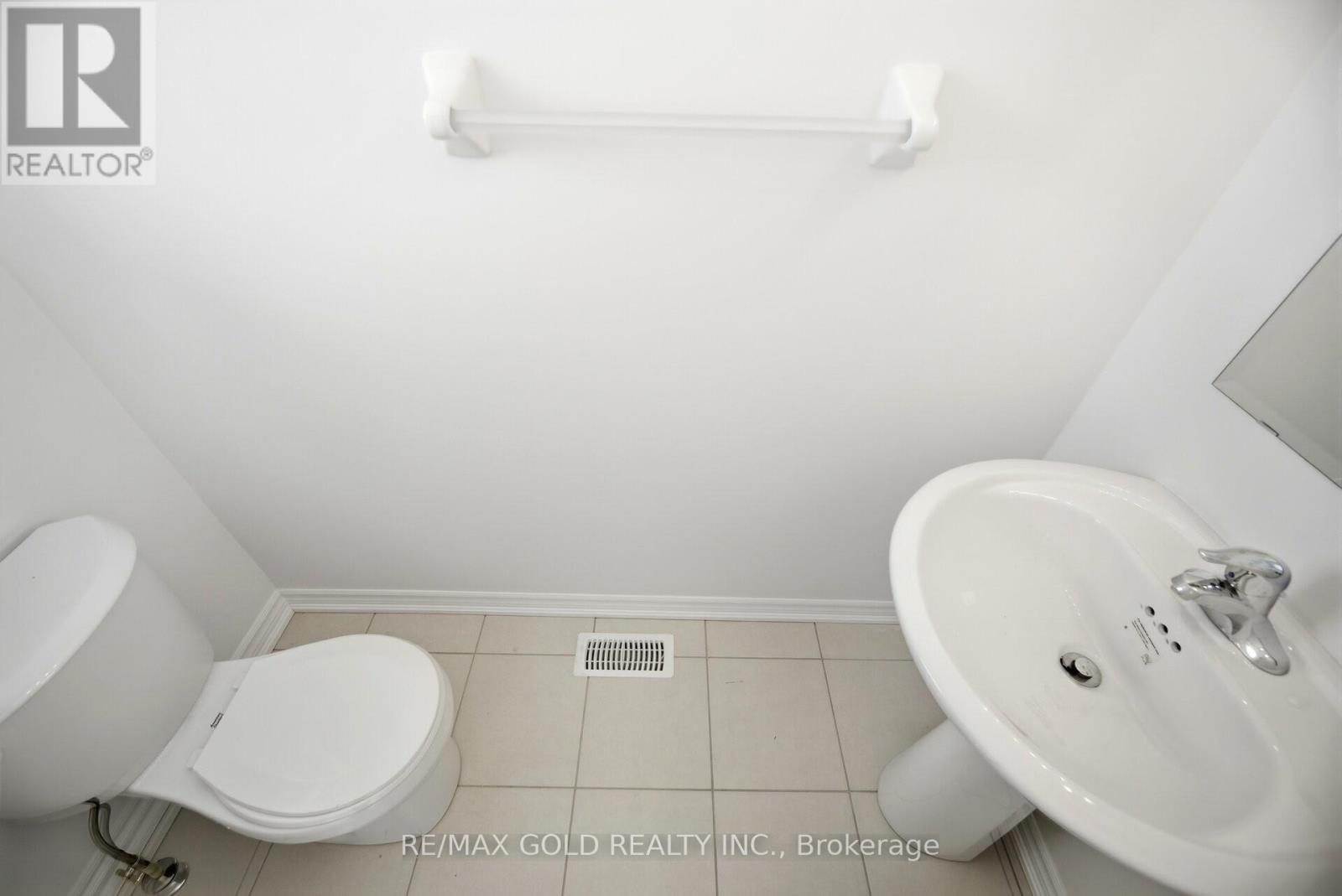 251 Wilcox Drive, Clearview, Ontario  L0M 1S0 - Photo 8 - S12632252