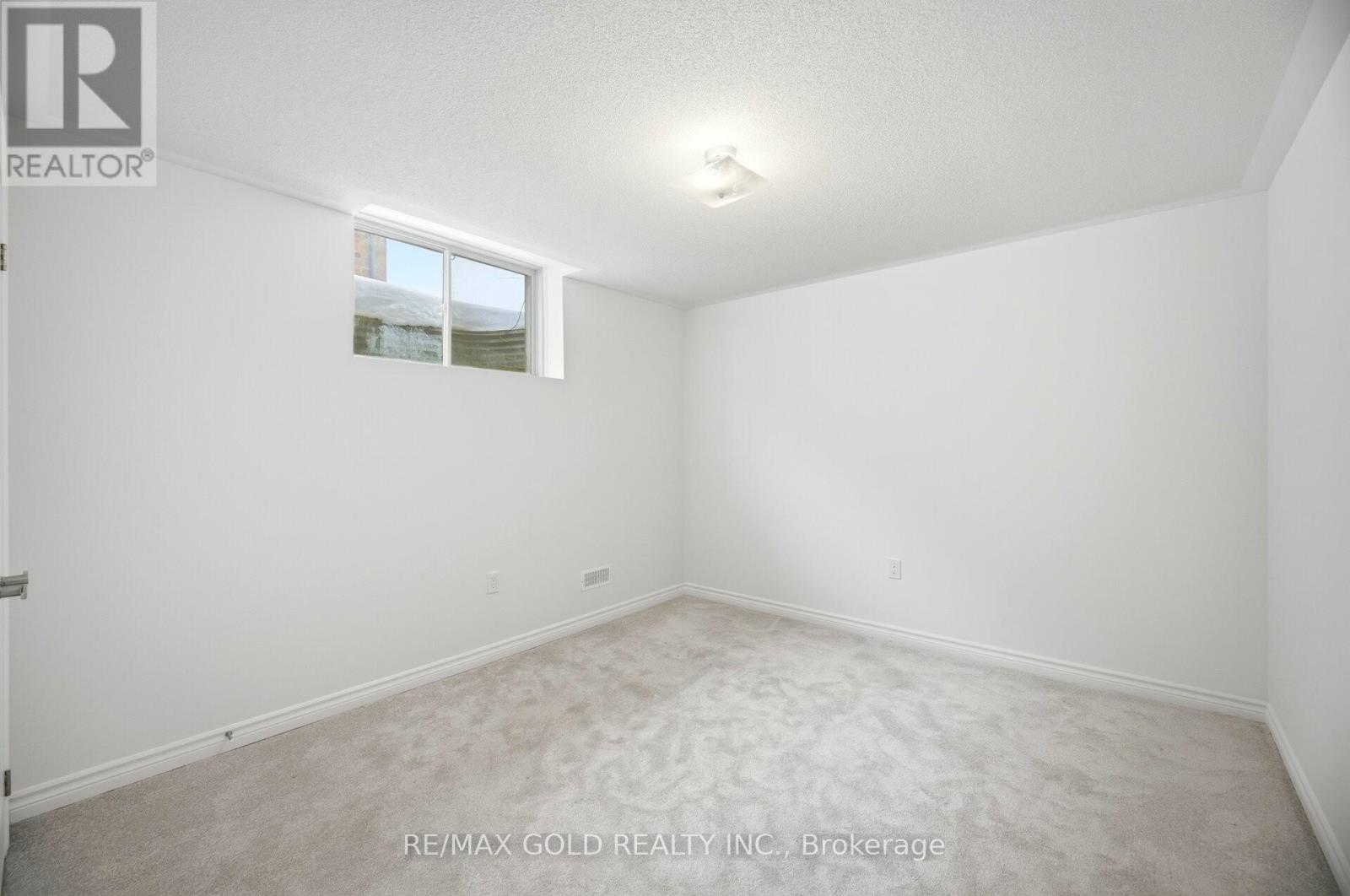 251 Wilcox Drive, Clearview, Ontario  L0M 1S0 - Photo 14 - S12632252