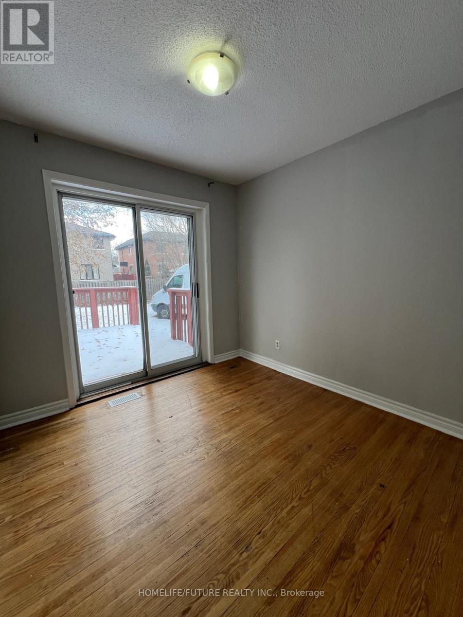 3986 Ellesmere Road, Toronto (Highland Creek), Ontario  M1C 1J2 - Photo 4 - E12638302