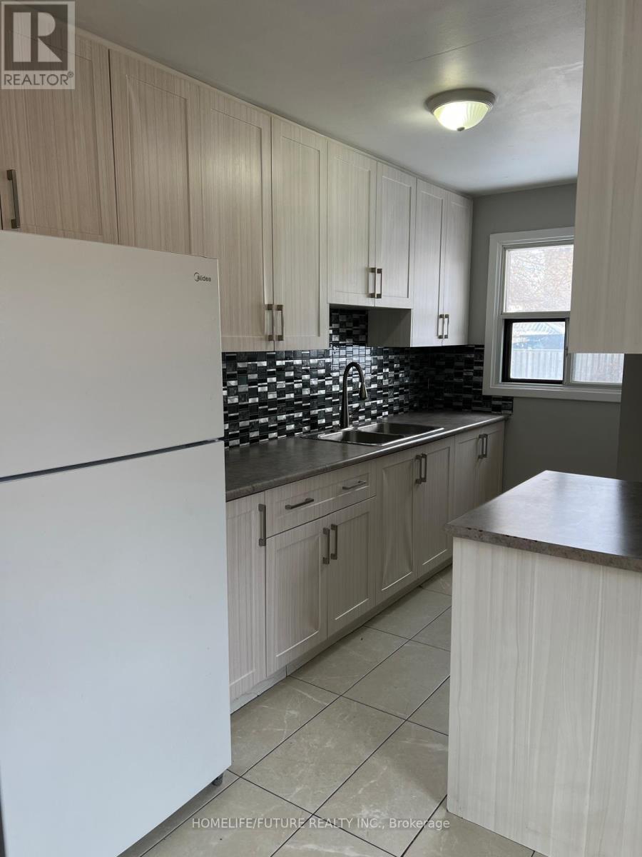 3986 Ellesmere Road, Toronto (Highland Creek), Ontario  M1C 1J2 - Photo 9 - E12638302