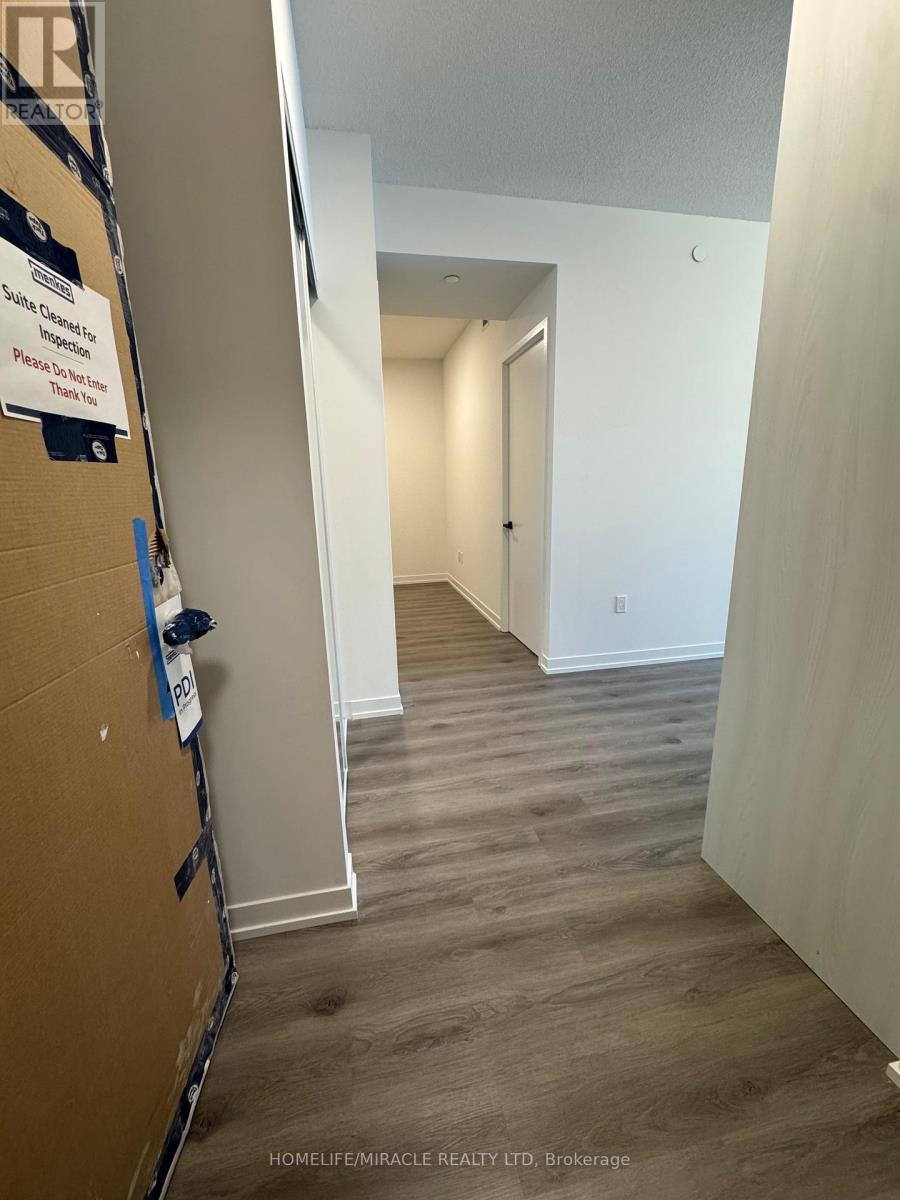 808 - 225 Commerce Street, Vaughan, Ontario  L4K 0P9 - Photo 2 - N12638260