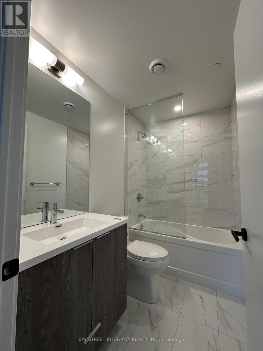 4301 - 8 Interchange Way W, Vaughan, Ontario  L4K 0R2 - Photo 9 - N12638274