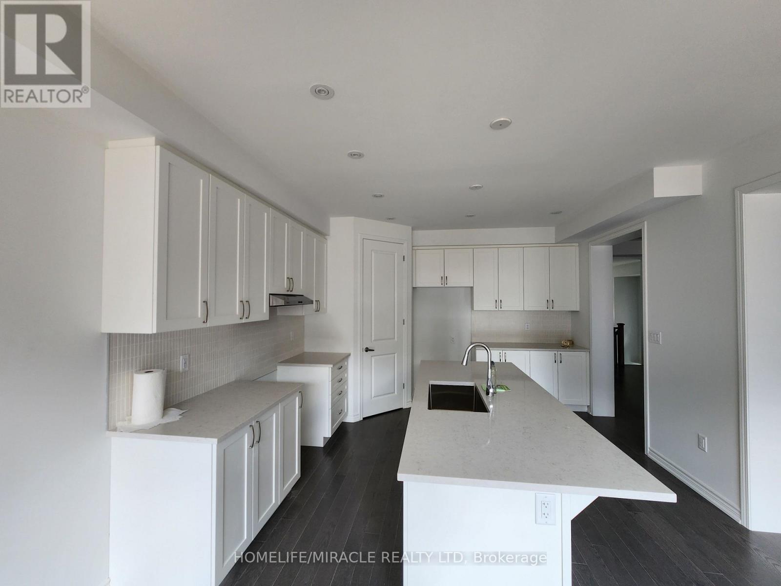 344 Madelaine Drive, Barrie (Painswick South), Ontario L9J 0Y9 - Photo 10 - S12638236