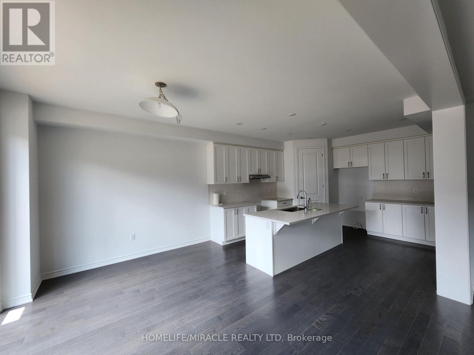 344 Madelaine Drive, Barrie (Painswick South), Ontario L9J 0Y9 - Photo 9 - S12638236