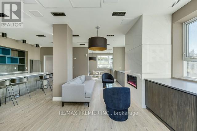 1015 - 58 Lakeside Terrace, Barrie, Ontario  L4M 0L5 - Photo 4 - S12638294