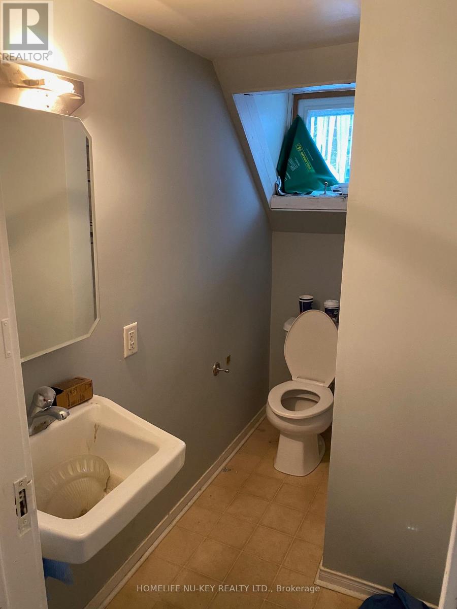 99 Bayfield Street, Barrie, Ontario  L4M 3A9 - Photo 3 - S12638312