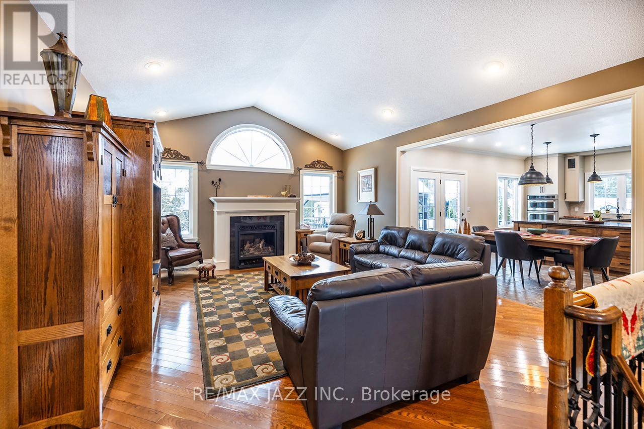 8495 Enfield Road, Clarington, Ontario  L0B 1J0 - Photo 6 - E12638458