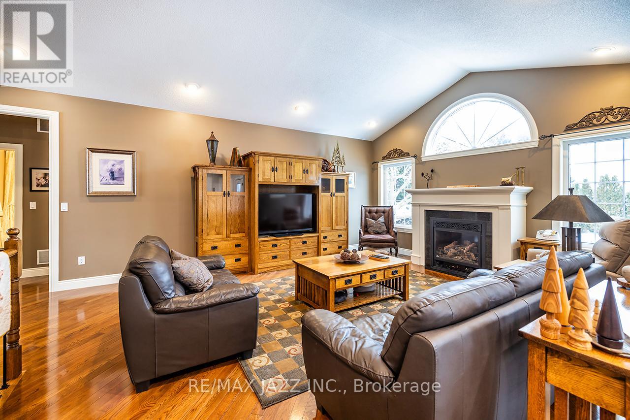 8495 Enfield Road, Clarington, Ontario  L0B 1J0 - Photo 7 - E12638458