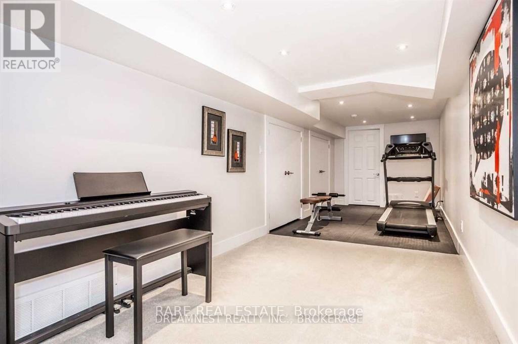 249 Lakeview Avenue, Burlington, Ontario  L7N 1Y7 - Photo 13 - W12638202