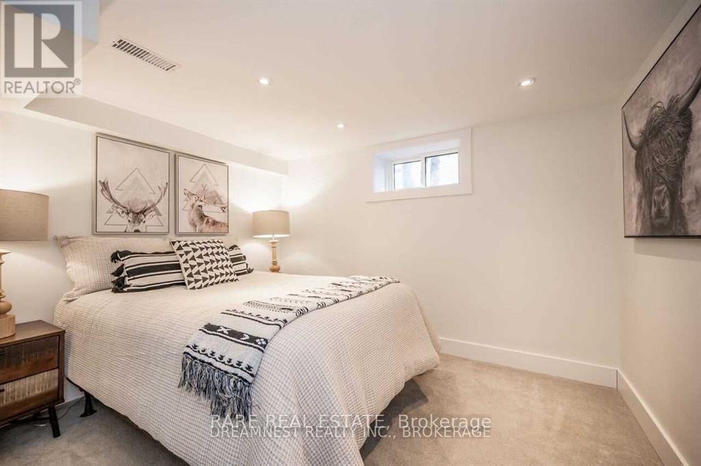 249 Lakeview Avenue, Burlington, Ontario  L7N 1Y7 - Photo 17 - W12638202