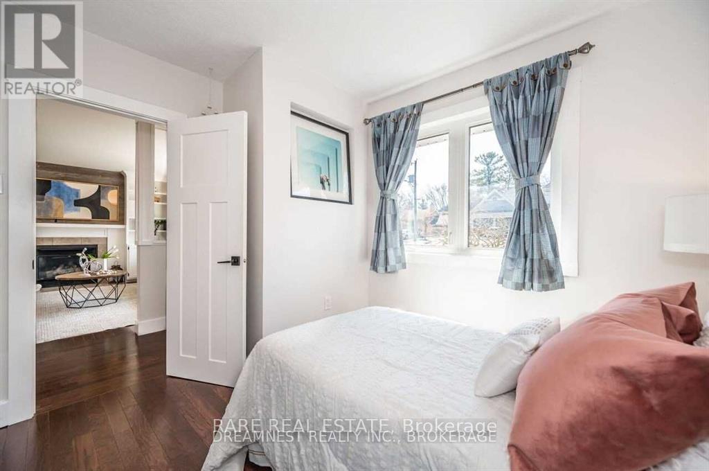 249 Lakeview Avenue, Burlington, Ontario  L7N 1Y7 - Photo 5 - W12638202