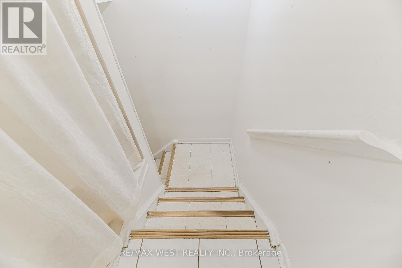 56 - 41 Mississauga Valley Boulevard, Mississauga, Ontario L5A 3N5 - Photo 33 - W12638204