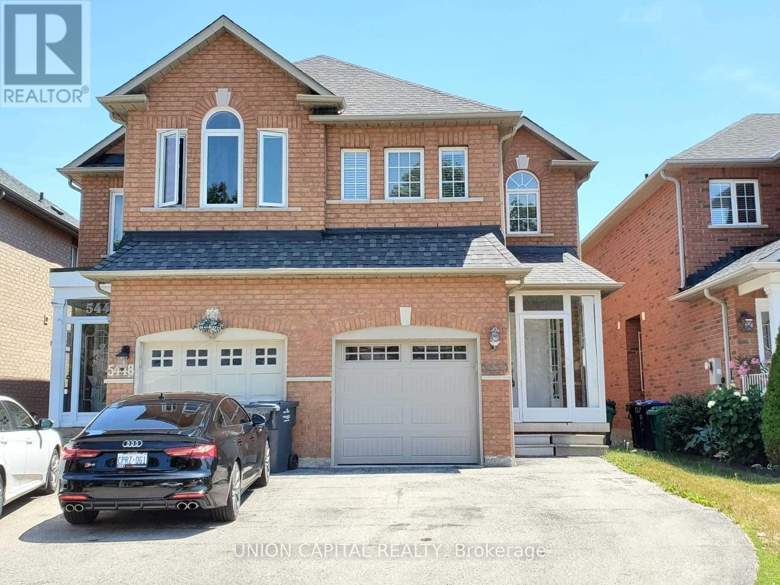 5450 Tree Crest Court, Mississauga, Ontario  L5R 3Z8 - Photo 1 - W12638210