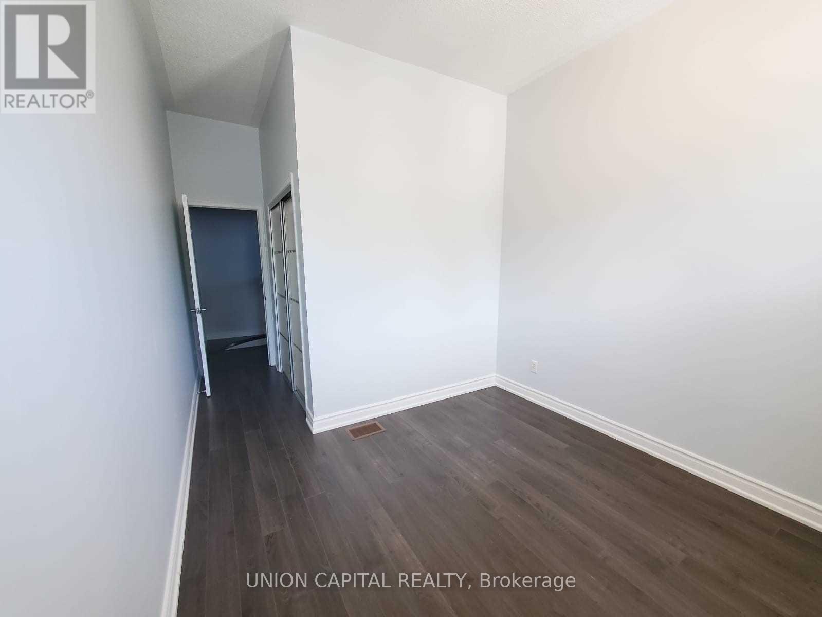 5450 Tree Crest Court, Mississauga, Ontario  L5R 3Z8 - Photo 16 - W12638210