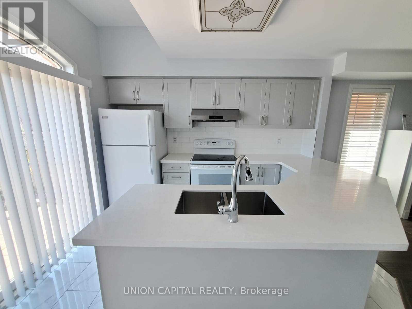 5450 Tree Crest Court, Mississauga, Ontario  L5R 3Z8 - Photo 8 - W12638210