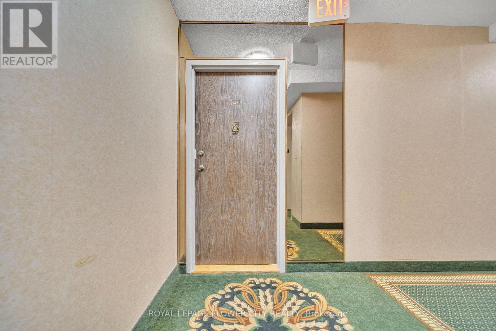 602 - 1515 Lakeshore Road S, Mississauga, Ontario  L5E 3E3 - Photo 13 - W12638228