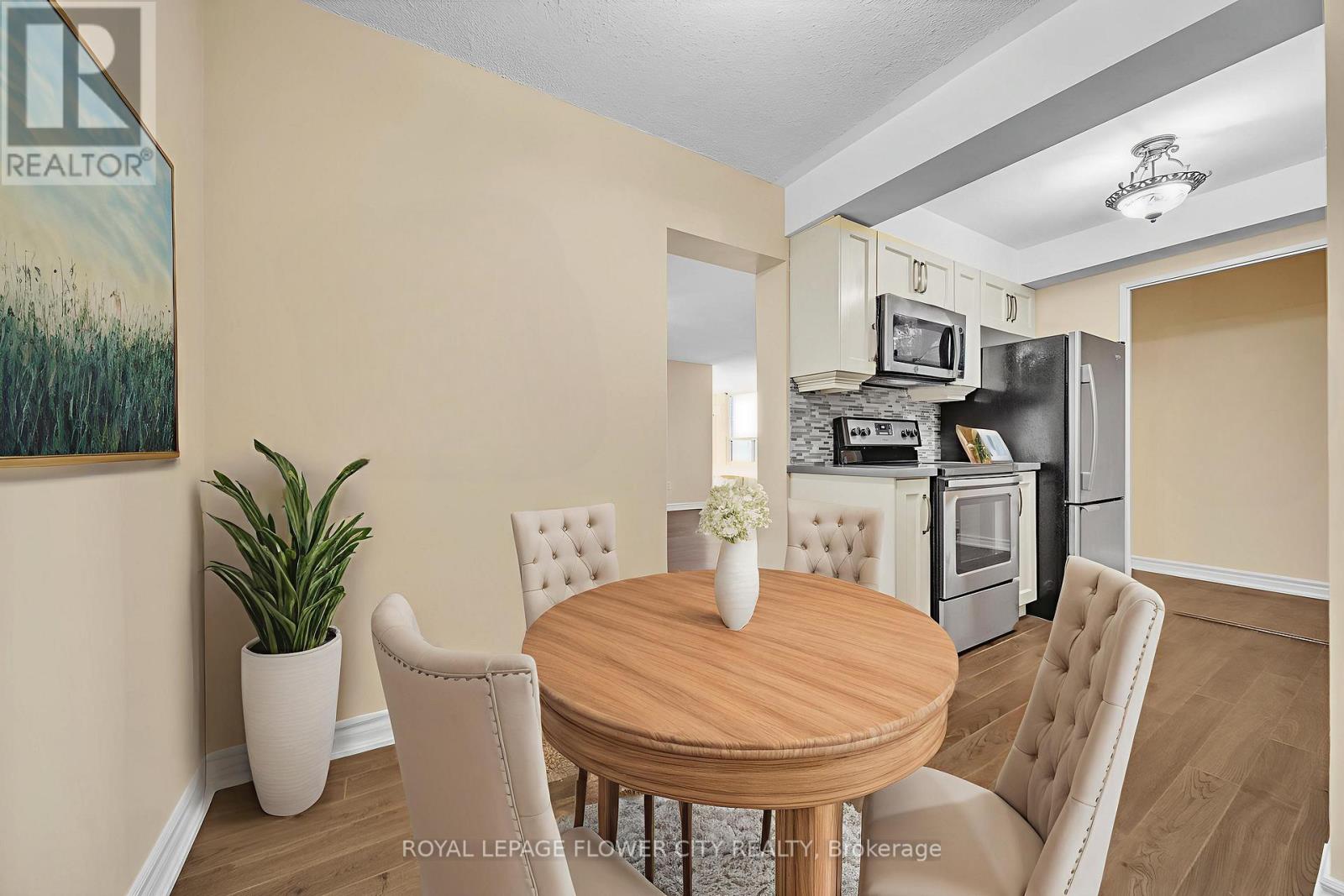 602 - 1515 Lakeshore Road S, Mississauga, Ontario  L5E 3E3 - Photo 22 - W12638228