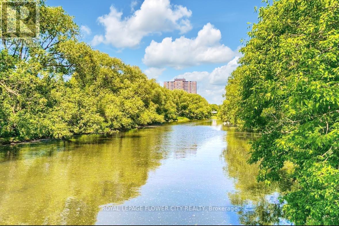 602 - 1515 Lakeshore Road S, Mississauga, Ontario  L5E 3E3 - Photo 42 - W12638228