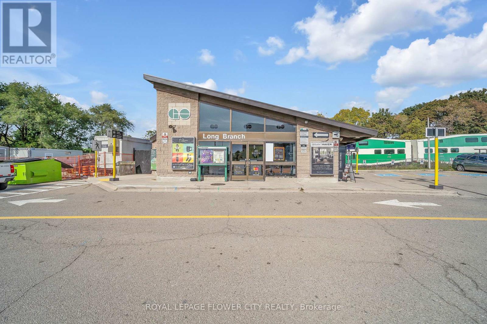 602 - 1515 Lakeshore Road S, Mississauga, Ontario  L5E 3E3 - Photo 44 - W12638228