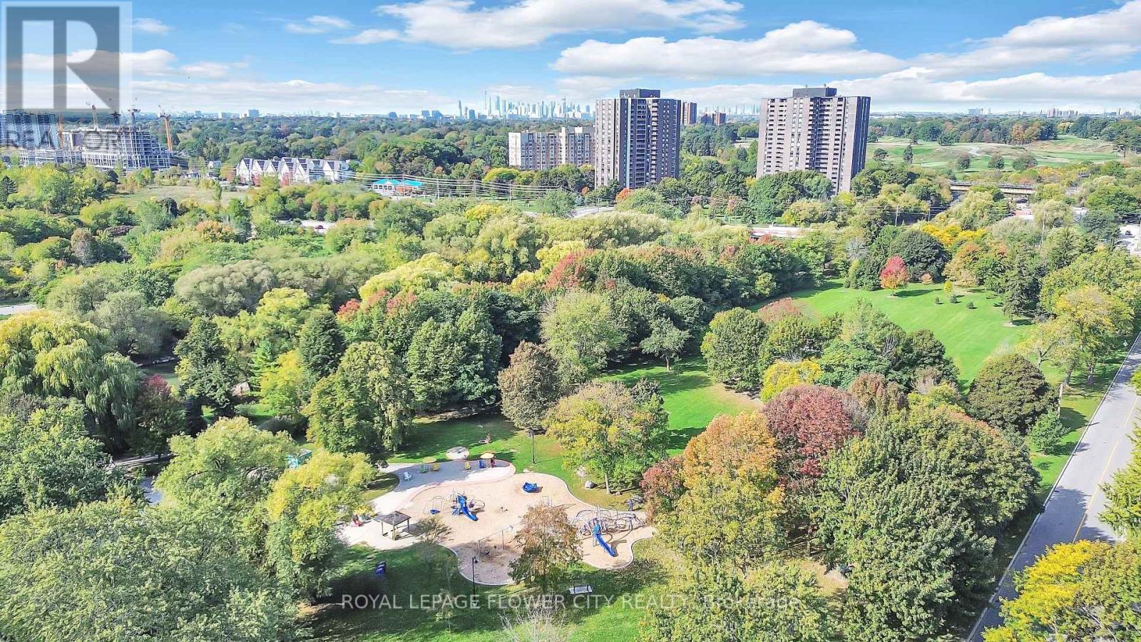 602 - 1515 Lakeshore Road S, Mississauga, Ontario  L5E 3E3 - Photo 45 - W12638228