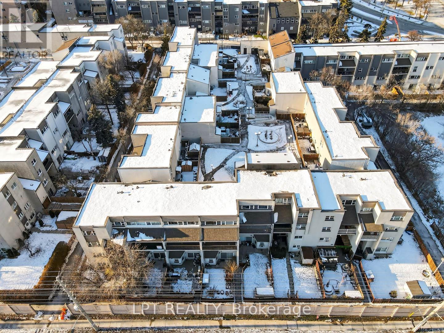 103 - 3040 Constitution Boulevard, Mississauga, Ontario L4Y 3X7 - Photo 35 - W12638248