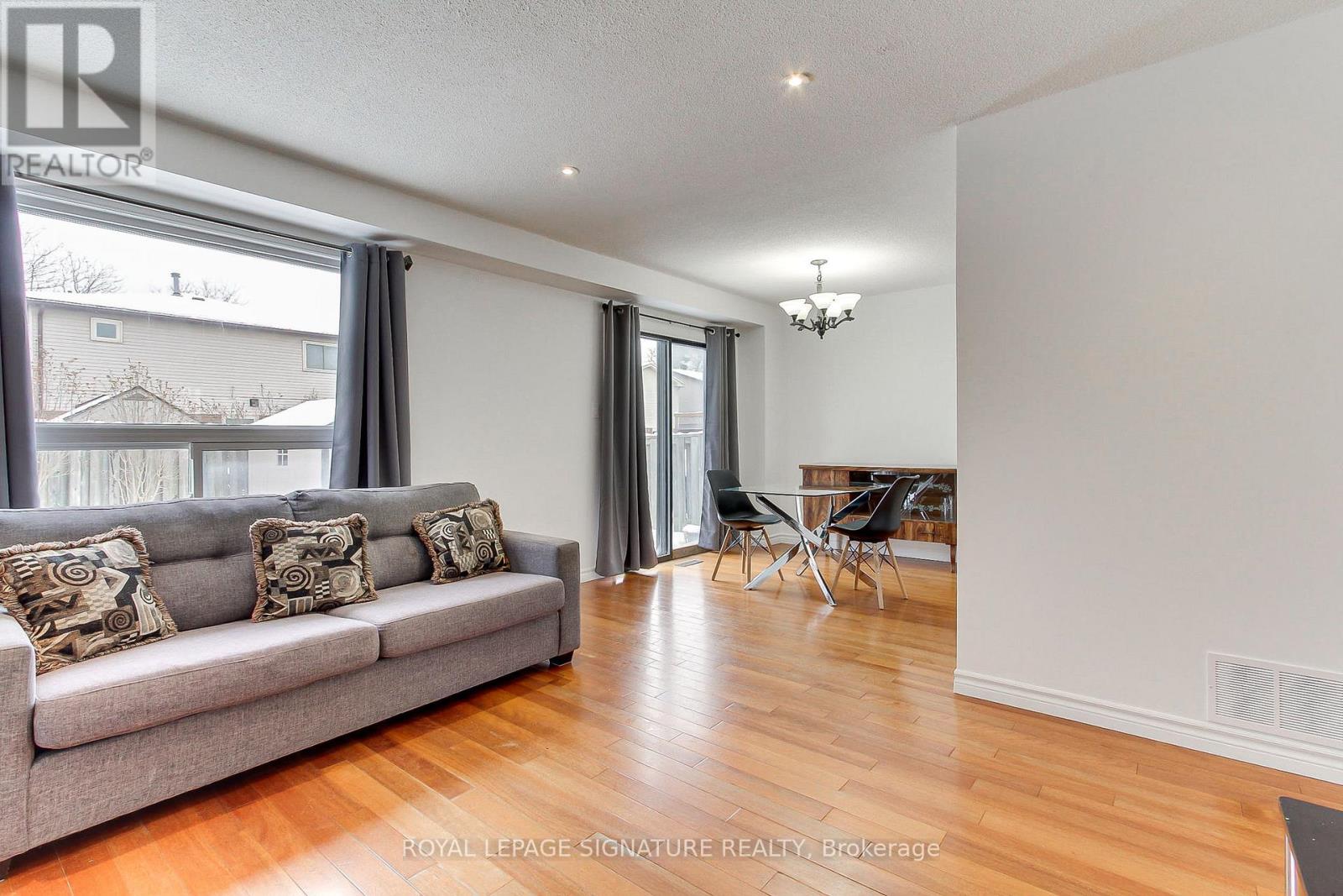 6 Driftwood Crescent, Brampton, Ontario  L6Z 2C4 - Photo 23 - W12638256