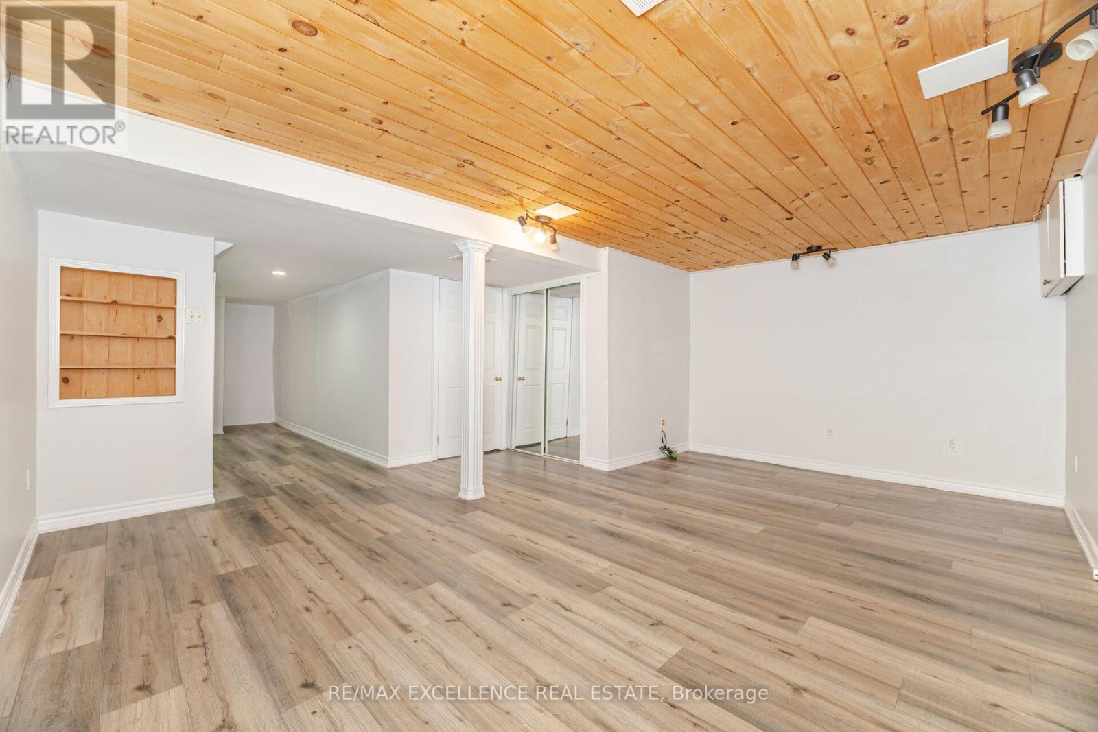 16 Lincoln Court, Brampton, Ontario  L6T 3Z2 - Photo 23 - W12638258