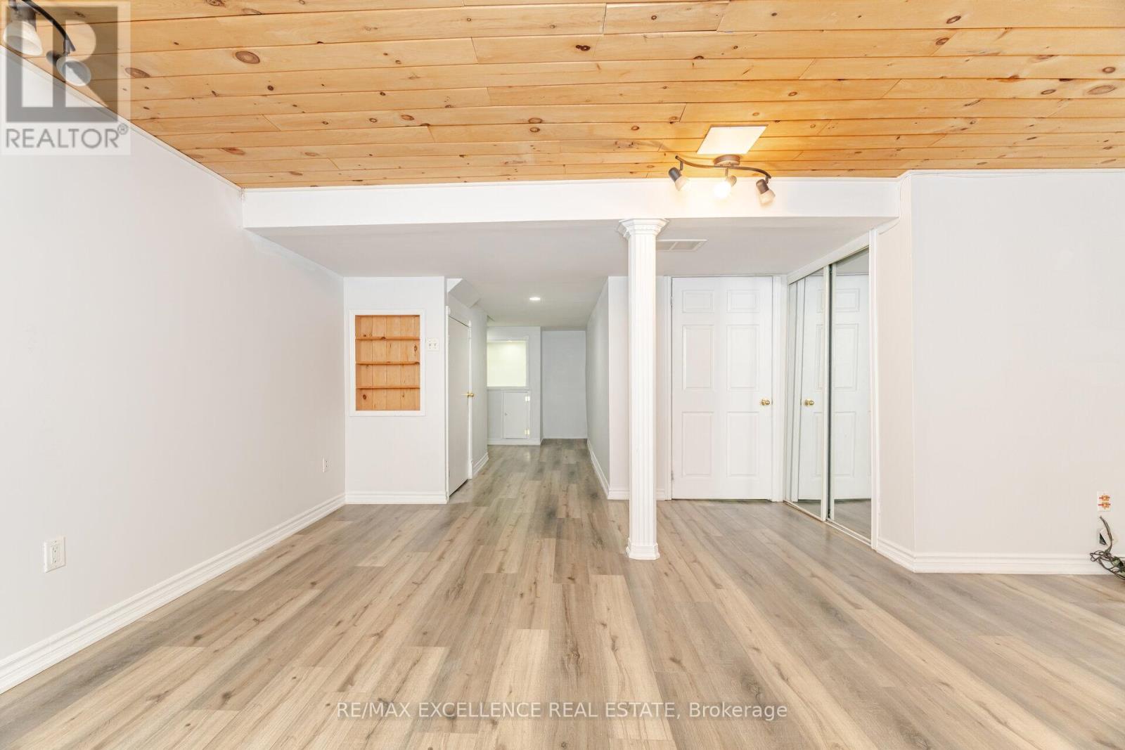 16 Lincoln Court, Brampton, Ontario  L6T 3Z2 - Photo 25 - W12638258