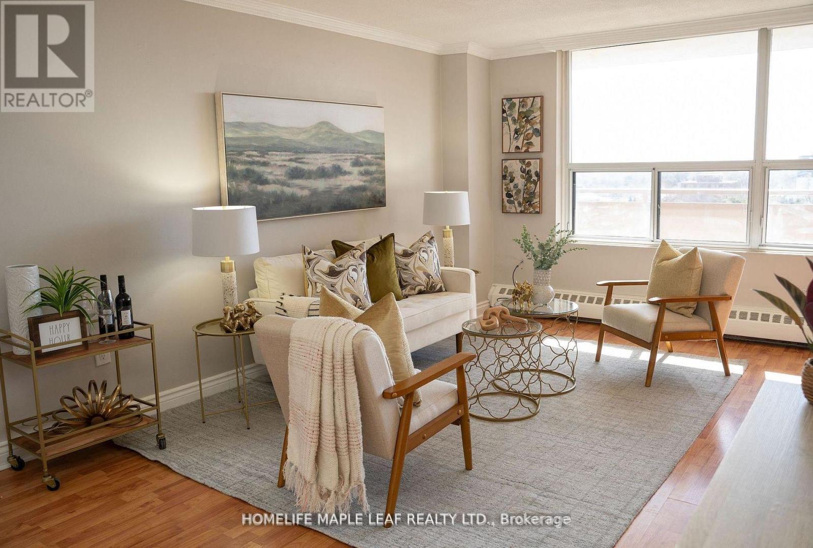 908 - 3120 Kirwin Avenue, Mississauga, Ontario L5A 3R2 - Photo 3 - W12638268