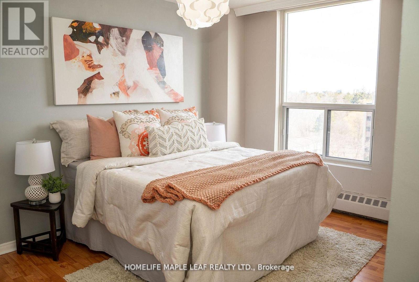 908 - 3120 Kirwin Avenue, Mississauga, Ontario L5A 3R2 - Photo 8 - W12638268