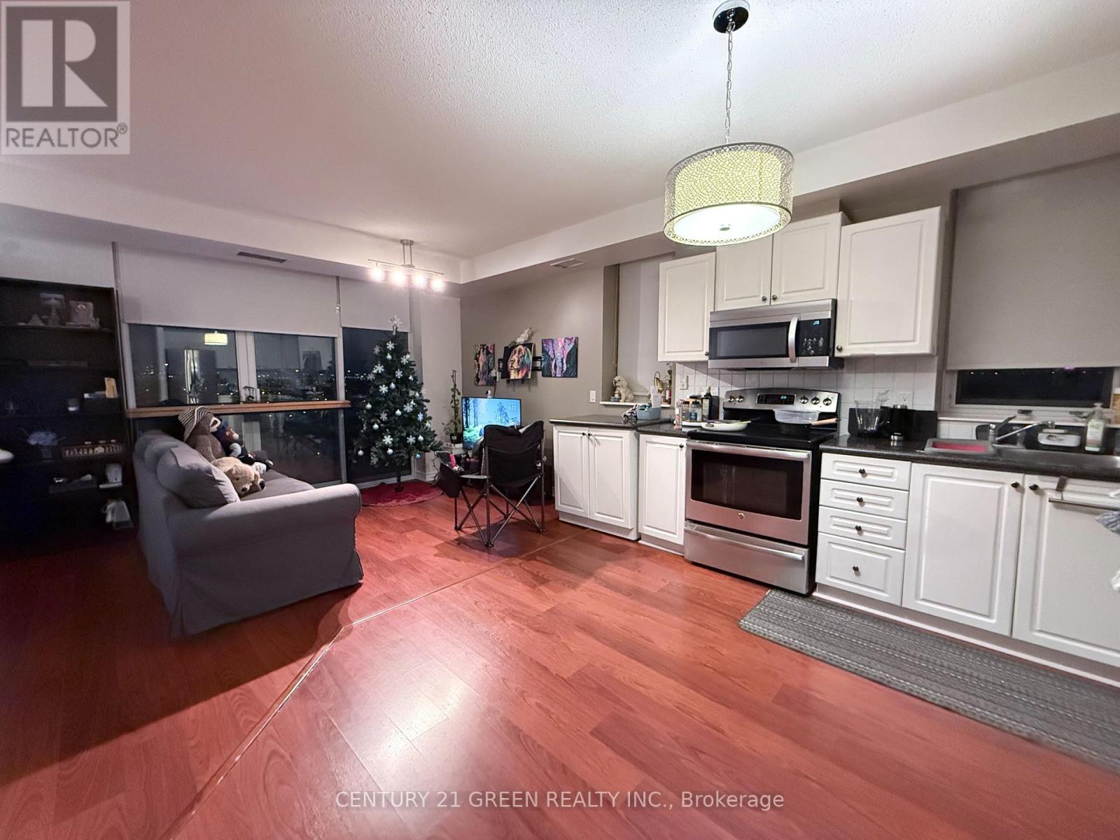 1103 - 200 Burnhamthorpe Road E, Mississauga, Ontario  L5A 4L4 - Photo 7 - W12638282