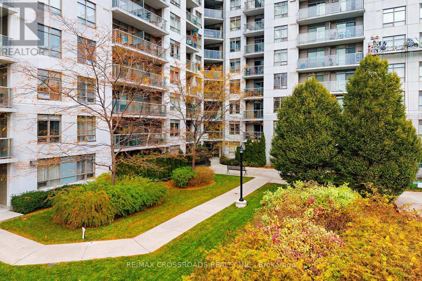 114 - 812 Lansdowne Avenue, Toronto, Ontario  M6H 4K5 - Photo 41 - W12638286