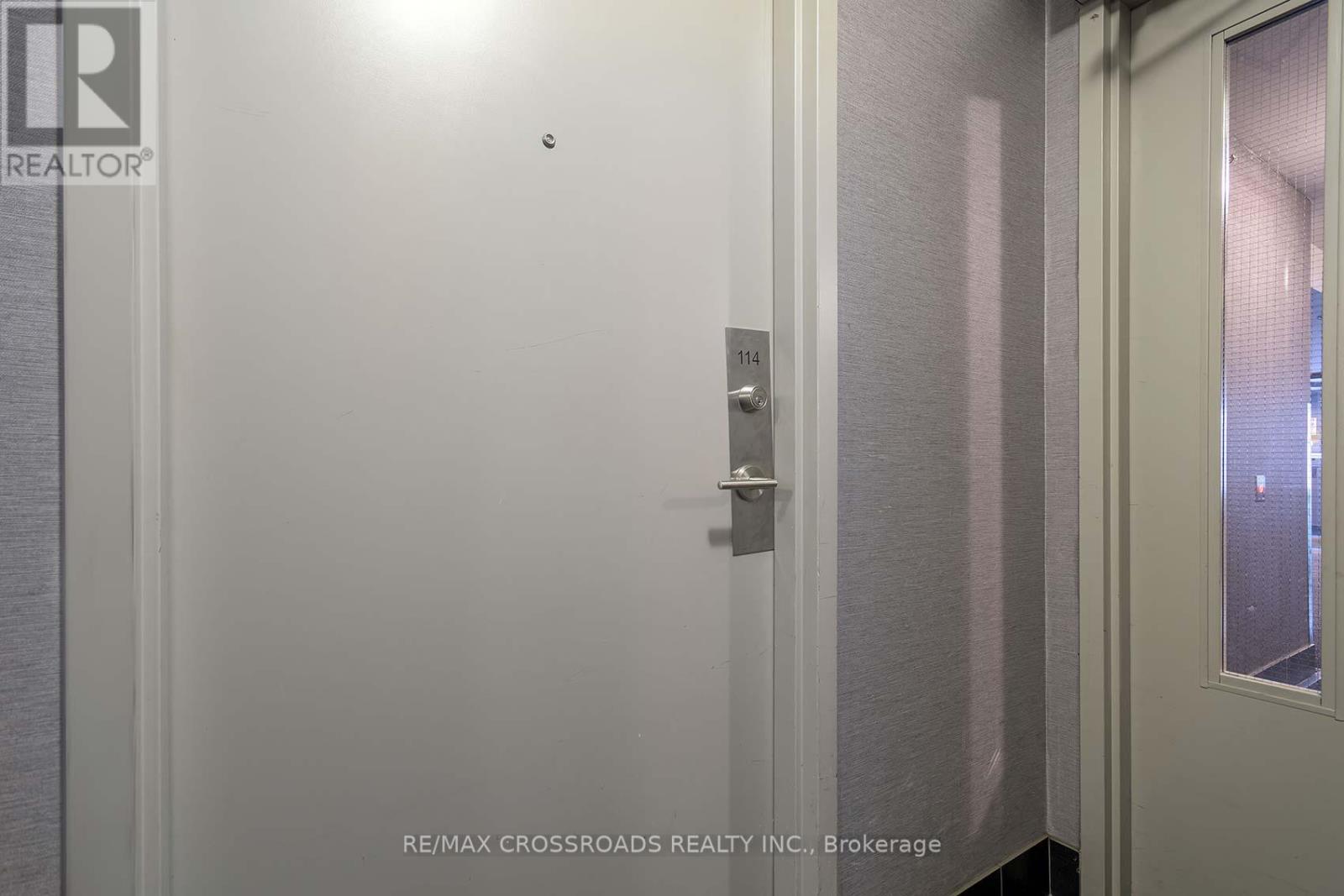 114 - 812 Lansdowne Avenue, Toronto, Ontario  M6H 4K5 - Photo 9 - W12638286