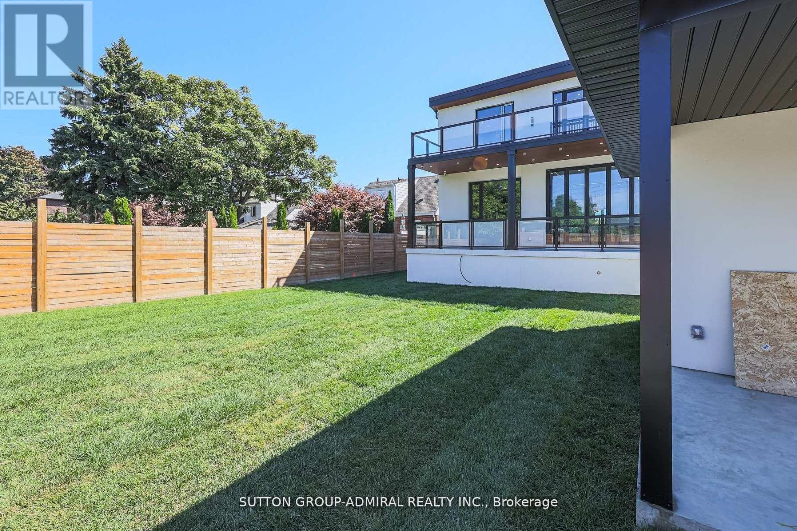 957 Dormer Street, Mississauga, Ontario  L5E 1T7 - Photo 46 - W12638304