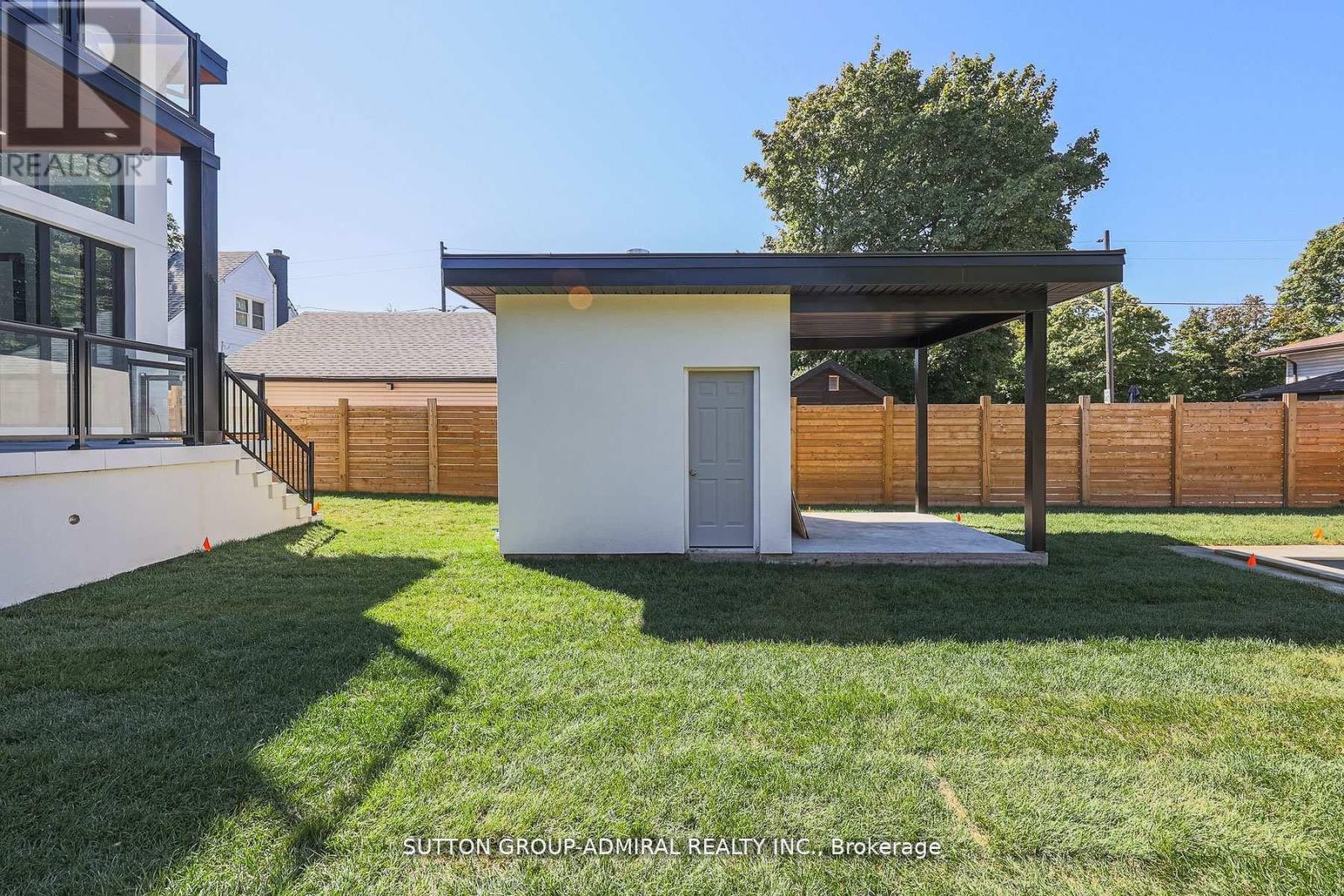 957 Dormer Street, Mississauga, Ontario  L5E 1T7 - Photo 47 - W12638304