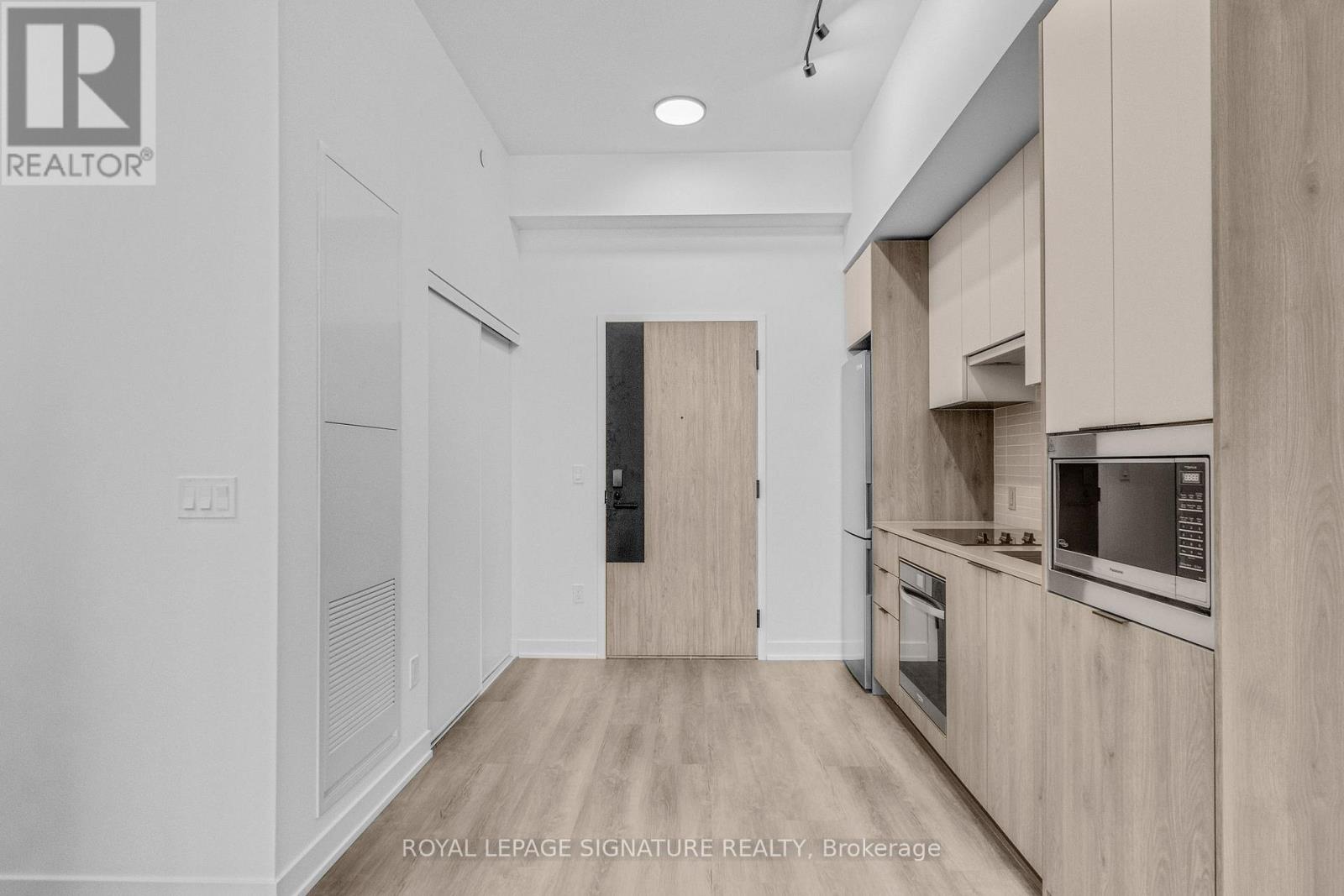 917 - 1007 The Queensway, Toronto, Ontario  M8Z 6C7 - Photo 13 - W12638308