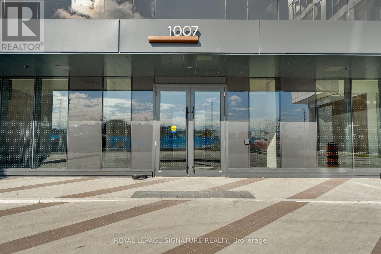 917 - 1007 The Queensway, Toronto, Ontario  M8Z 6C7 - Photo 6 - W12638308