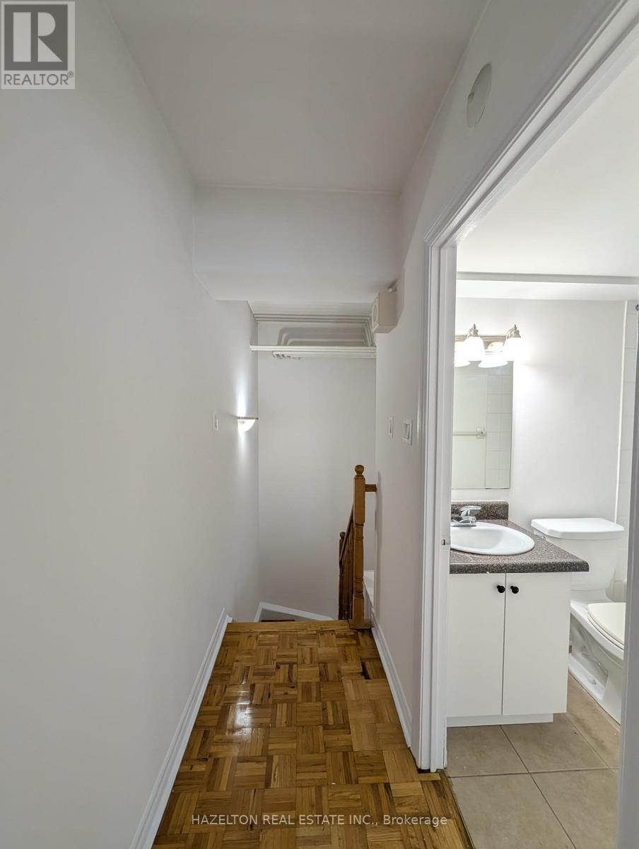 505 - 806 Lansdowne Avenue, Toronto, Ontario  M6H 4K2 - Photo 12 - W12638322